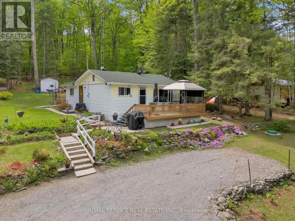 1039 Grace River Road, Highlands East (Monmouth)